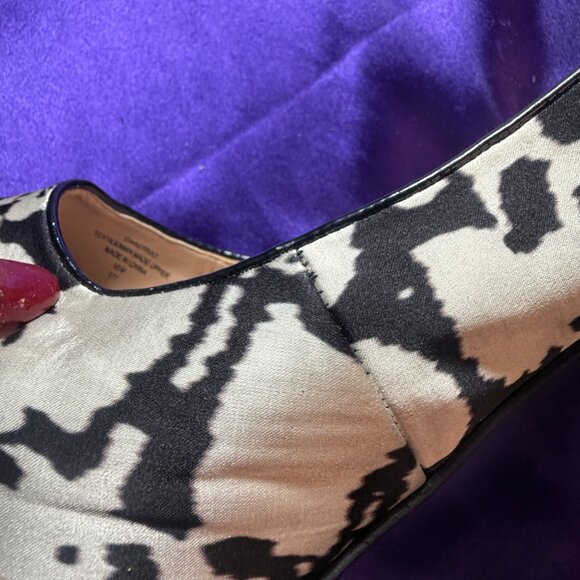 📌Guess Animal Print Fabric 5" High Heels with Open Toe & Platform Sandals 10M - Picture 10 of 16